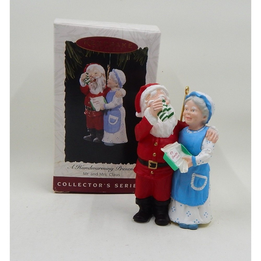 Hallmark A Handwarming Present Mr. And Mrs. Claus Ornament QX5283 NOS 3"